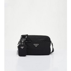 프** 리나일론 렉탱글 숄더백