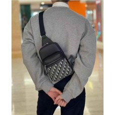 디* 오블리크 자가드 슬링백