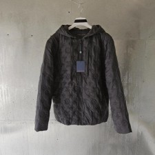 루* 모노그램 자수 퀄팅 후드자켓