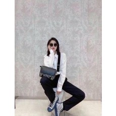 디* 메신져 숄더 크로스백