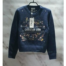 디* 로고꽃자수 니트