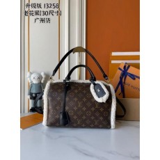 루* 테디 스피디 반둘리에