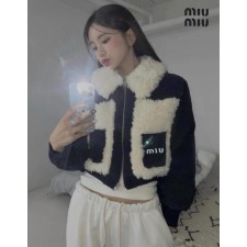 미*** 양털포인트 카라 집업