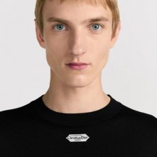 디* 파리 라벨 크루넥 니트