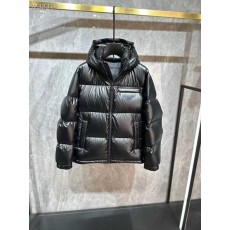 프** 삼각로고 패딩