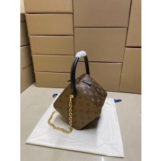 루* 주사위 모양 미니백