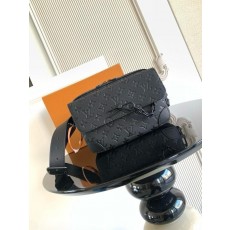 루* 크리스토퍼 메신저 백