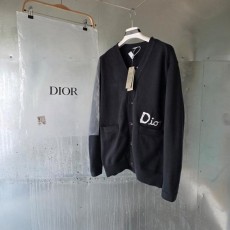 디* 로고 자수 힐튼 넬 가디건