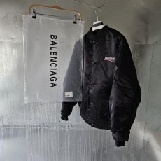 발**** 폴리티컬 캠페인 바시티 자켓