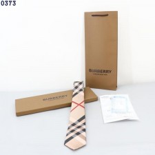 버** 베이지 체크 넥타이