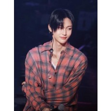 아**** 버로우드 텍스처 체크 셔츠  수입