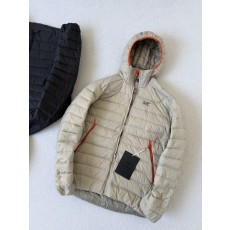 아**** CERIUM (세륨) 경량 후디 패딩  수입